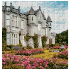 Алмазная мозаика "Цветы перед замком"