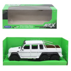 Машина металл Mercedes-Benz G63 AMG 6x6 1:24 белая