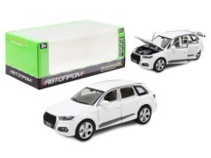 Машина Audi, біла