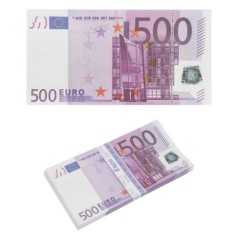 Пачка купюр "500 евро"