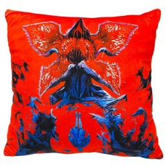 Подушка с принтом "Очень странные дела" 30х30 см