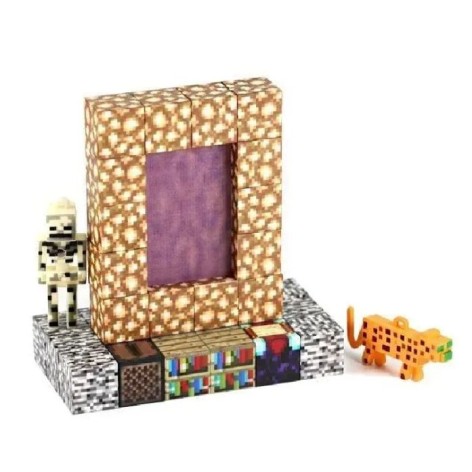 КОНСТРУКТОР МАГНИТНЫЙ "МАЙНКРАФТ/MINECRAFT" 35 ЭЛЕМЕНТОВ, ФИГУРКИ ГЕРОЕВ, В КОРОБКЕ