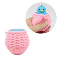 Игрушка-антистресс "Курочка в корзинке", розовый