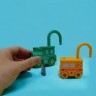 Развивающая игра "Замочки: Поезд", 6 вагонов, 7 ключей