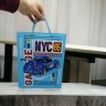 Пакет подарунковий Машинки 32 х 12 х 26 см блакитний