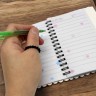 Блокнот на спіралі А6 Лапка 30 аркушів з ручкою ( ВИД 2)