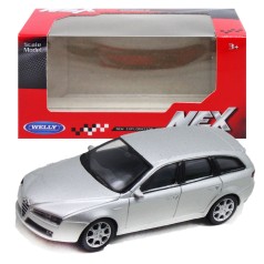 Машина металл 1:43 ALFA ROMEO 159 SPORTWAGON серая