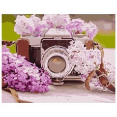 Картина по номерам "Фотоаппарат с сиренью" ★★★★